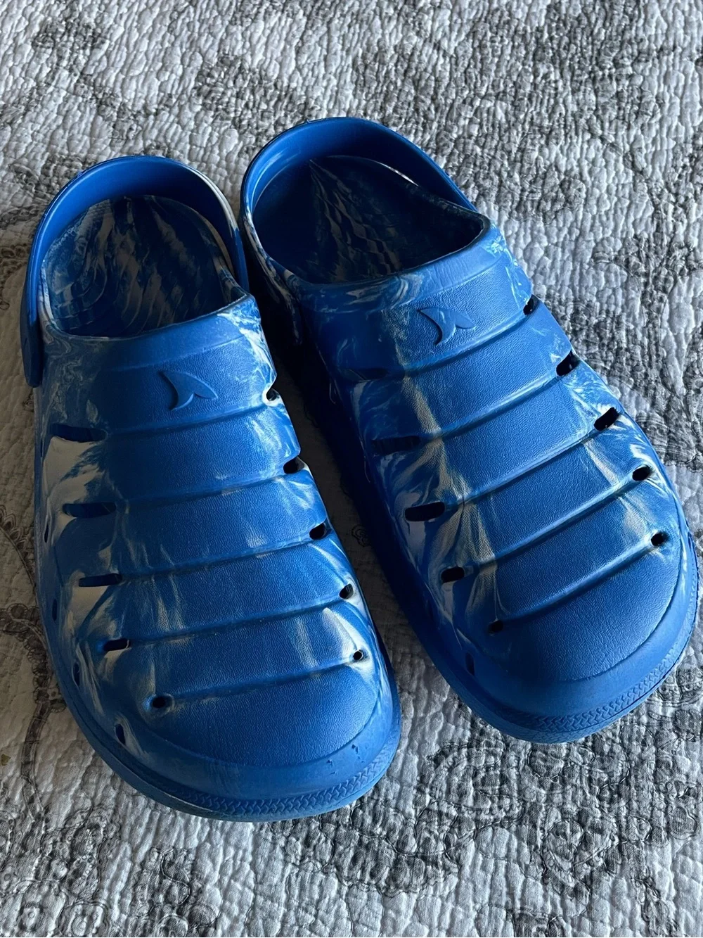 Men's Blue Marbled Slip-On Water Sandals with Adjustable Heel Strap